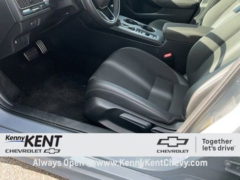 Used 2025 Honda Civic Sport image 19