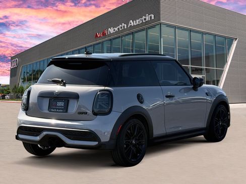 Used 2023 MINI Cooper S FWD image 7