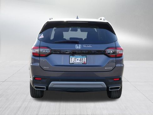 Certified 2025 Honda Pilot Touring image 6