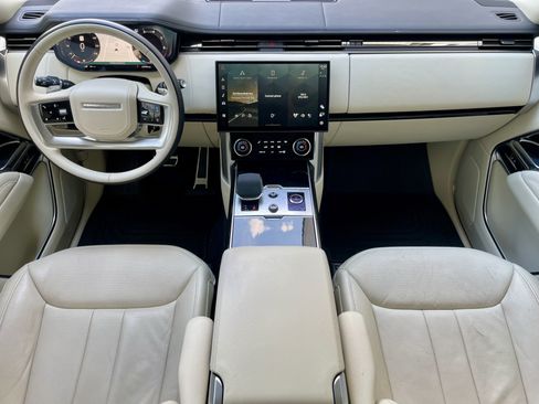 Certified 2023 Land Rover Range Rover Long Wheelbase Autobiography AWD/4WD image 16