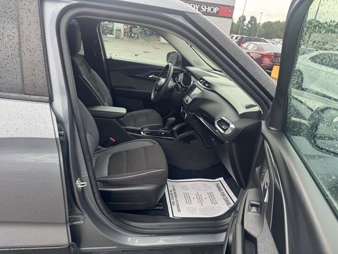 Used 2021 Chevrolet TrailBlazer LT AWD/4WD image 9