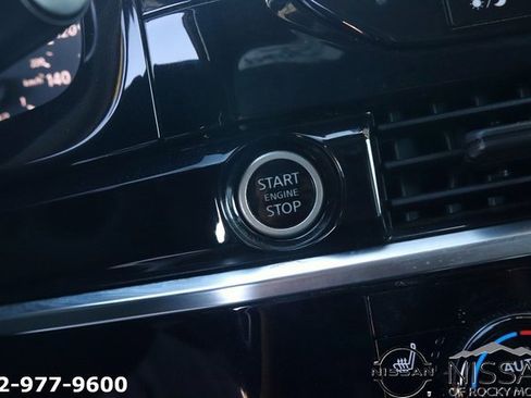 Used 2022 Nissan Pathfinder SL w/ SL Premium Package image 24