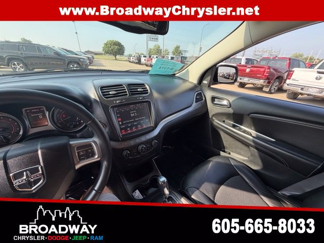 Used 2017 Dodge Journey Crossroad w/ Rear Seat Video Group I AWD/4WD image 17