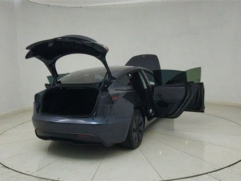 Used 2025 Tesla Model 3 Long Range image 73