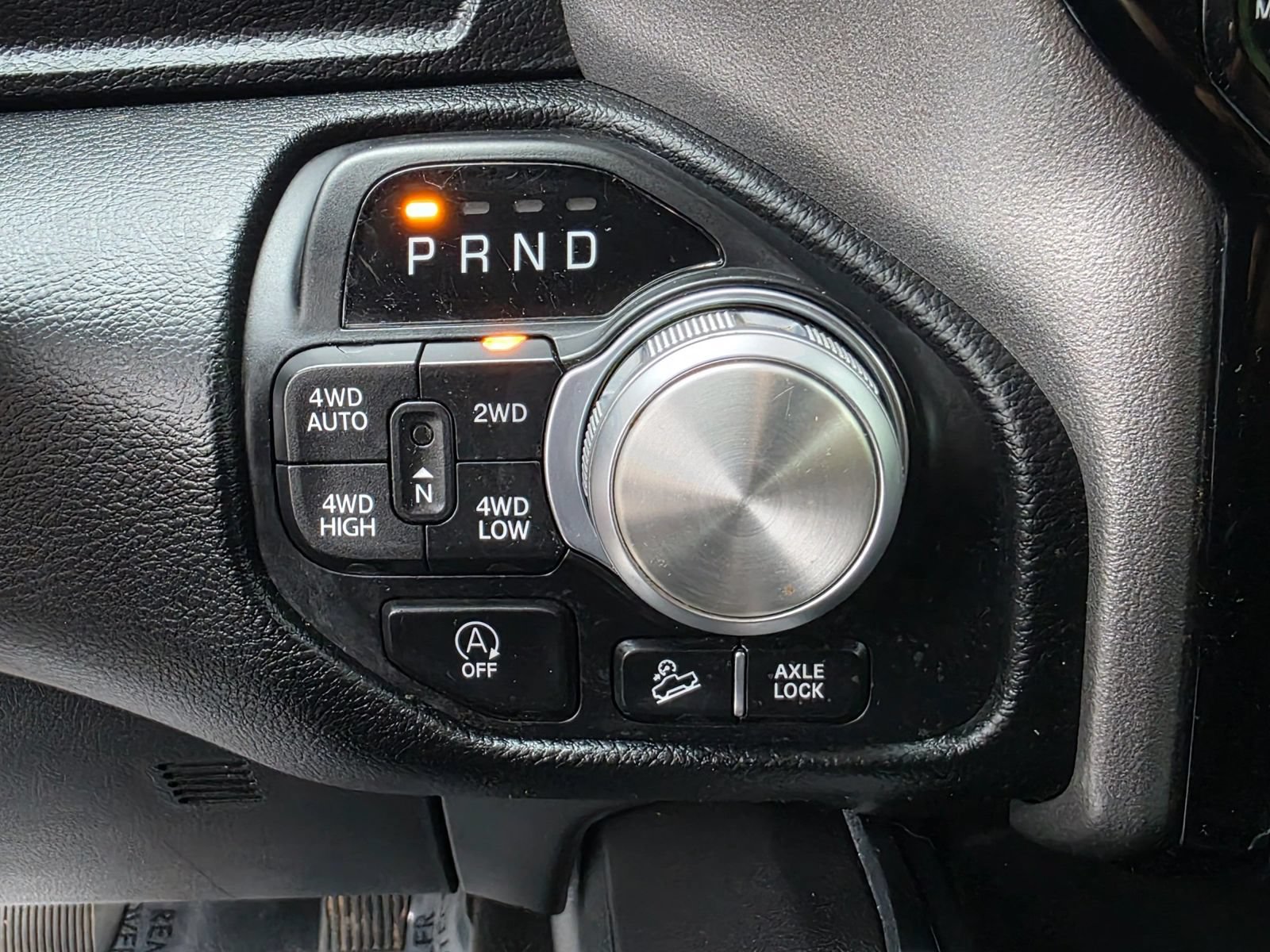 Used 2020 RAM 1500 Laramie w/ Sport Appearance Package AWD/4WD image 18