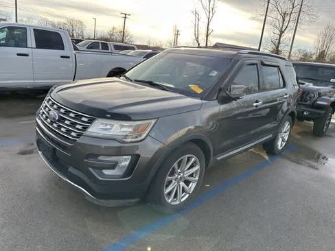 Used 2016 Ford Explorer Limited image 2