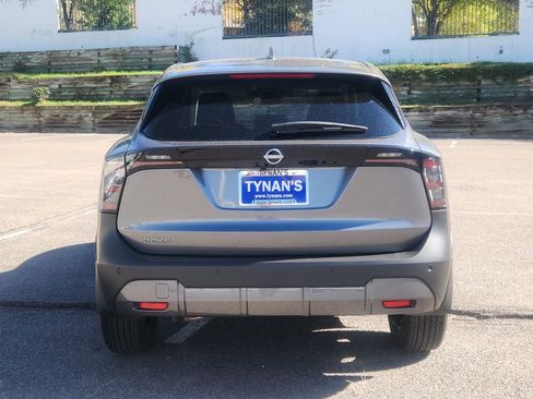 Certified 2025 Nissan Kicks SV image 4
