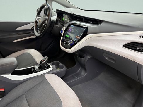 Used 2020 Chevrolet Bolt LT image 20
