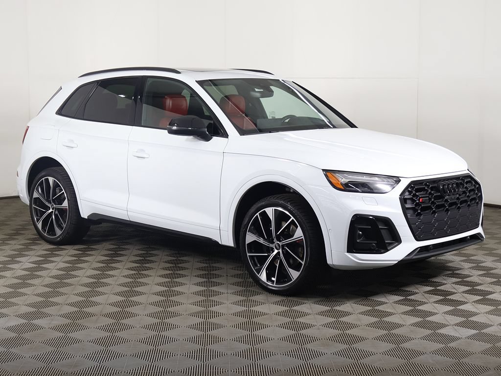 Used 2023 Audi SQ5 Prestige w/ Prestige Package AWD/4WD image 2