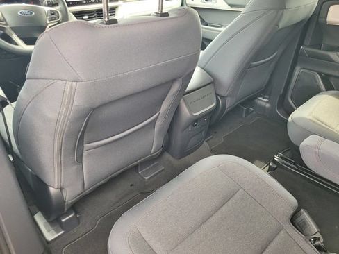 Used 2026 Ford Explorer Active RWD image 12