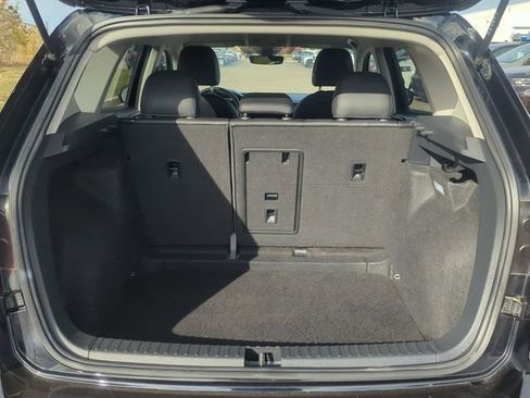 Used 2024 Volkswagen Taos SE image 22