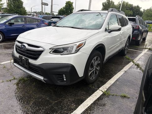 Used 2021 Subaru Outback Limited AWD/4WD image 2