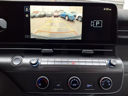 New 2026 Hyundai Kona SE image 7