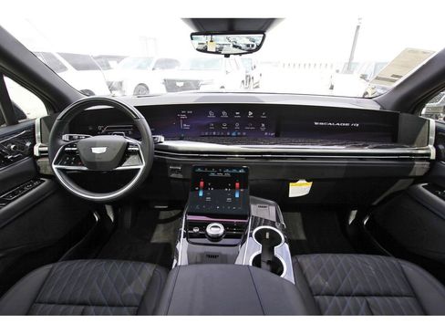 New 2026 Cadillac Escalade IQ Luxury 1 image 9