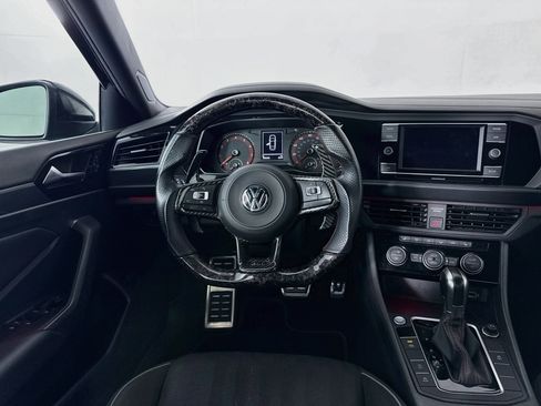 Used 2019 Volkswagen Jetta GLI FWD image 21