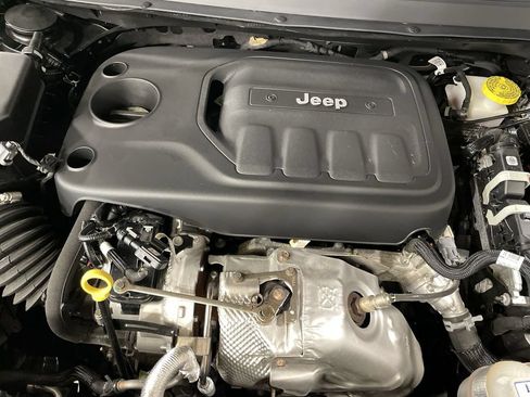 Used 2022 Jeep Cherokee Latitude Lux w/ Sun & Sound Group FWD image 27