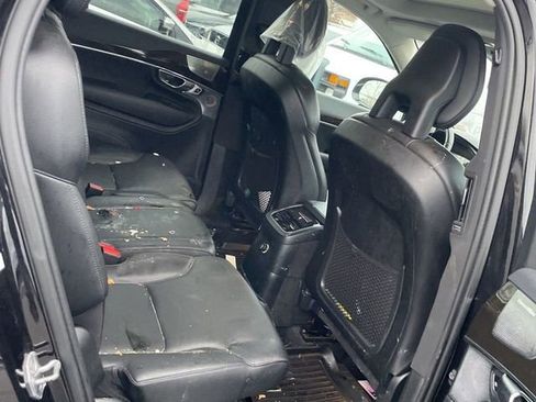 Used 2018 Volvo XC90 T8 Momentum w/ Convenience Package image 13
