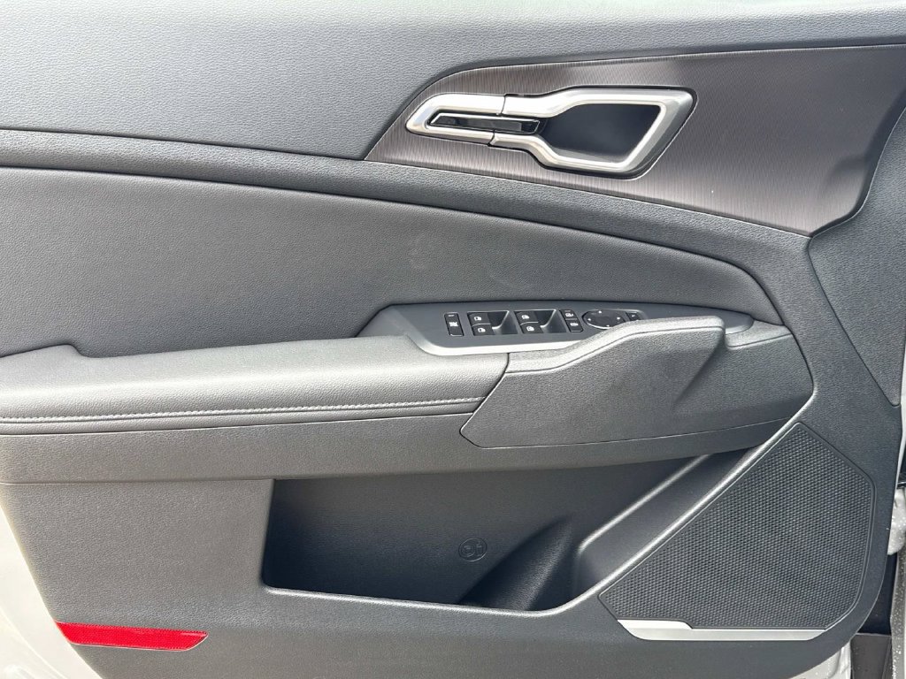 New 2026 Kia Sportage SX FWD image 19