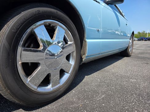 Used 2003 Ford Thunderbird RWD image 18