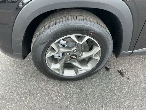 New 2026 Chevrolet Trax LT image 9