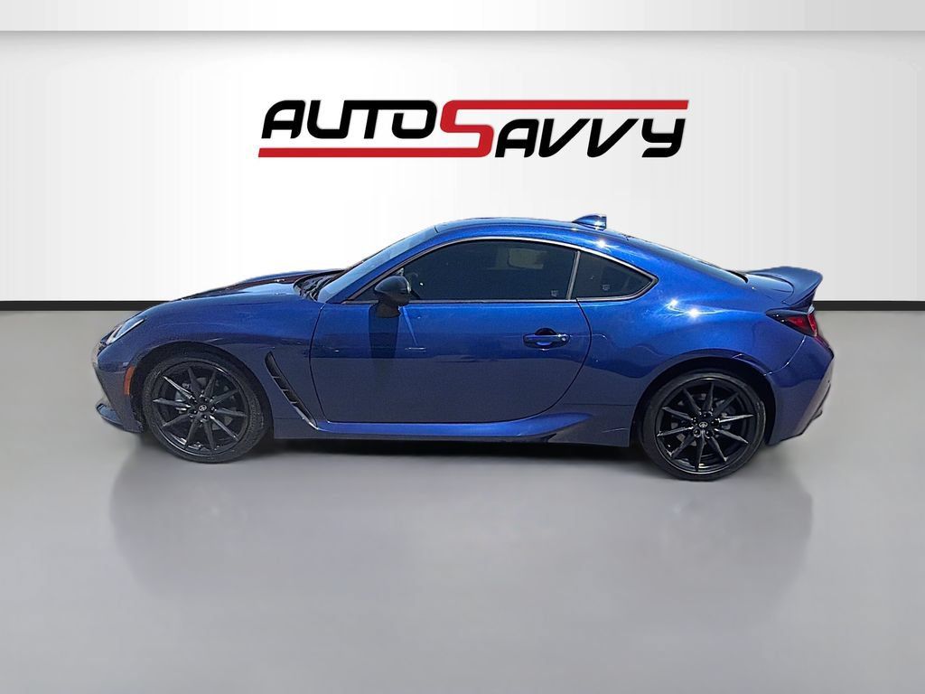 Used 2025 Toyota GR86 Premium w/ ALL Weather Mat Package (TMS) RWD image 4