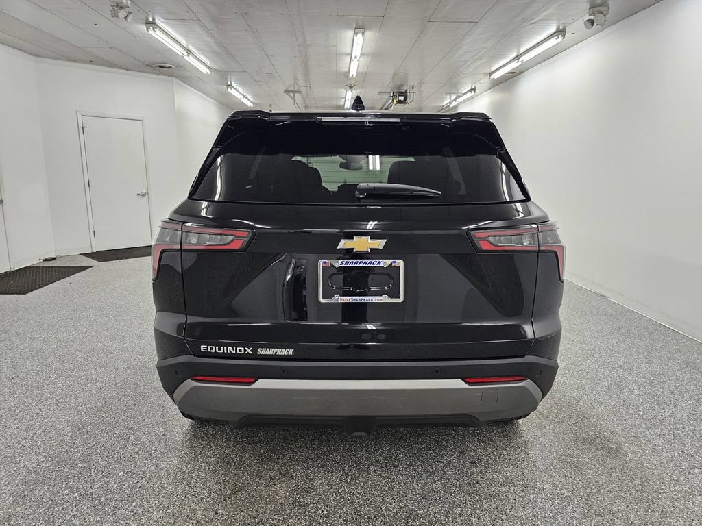 Used 2025 Chevrolet Equinox LT FWD image 5