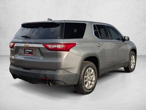 Used 2018 Chevrolet Traverse LS image 5