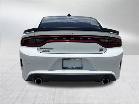 Certified 2022 Dodge Charger Scat Pack w/ Plus Group RWD image 6