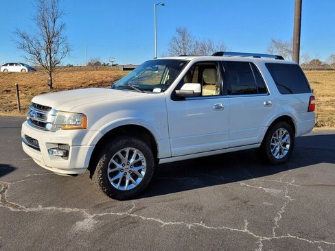 Used 2016 Ford Expedition Limited w/ Equipment Group 301A image 3