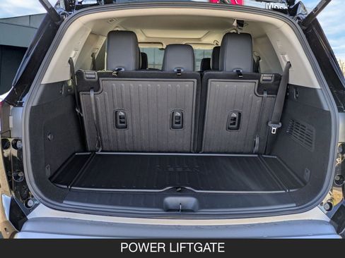 New 2025 Nissan Pathfinder Platinum w/ Cargo Package image 21