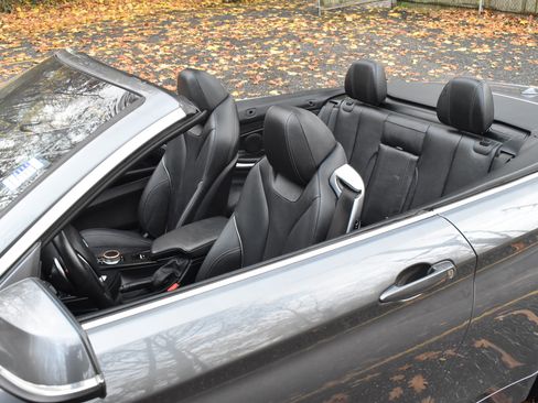 Used 2018 BMW 430i Convertible image 17