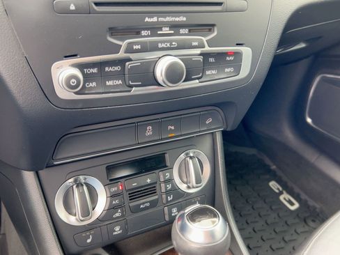 Used 2015 Audi Q3 2.0T Prestige w/ Prestige Package image 17