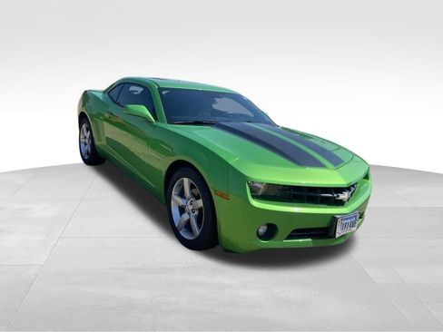 Used 2010 Chevrolet Camaro LT RWD image 7