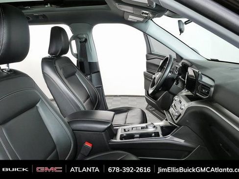 Used 2022 Ford Explorer XLT w/ Equipment Group 202A image 24