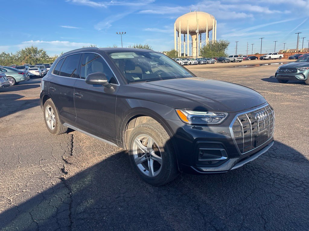 Used 2021 Audi Q5 2.0T Premium w/ Convenience Package AWD/4WD image 3