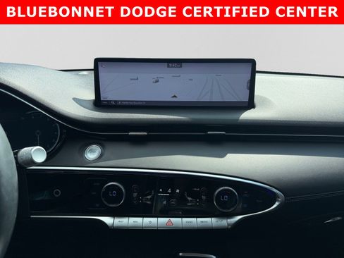 Used 2022 Genesis GV70 2.5T w/ Advanced Package AWD/4WD image 15