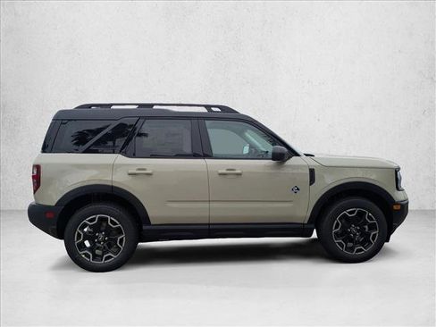 New 2025 Ford Bronco Sport Outer Banks image 4