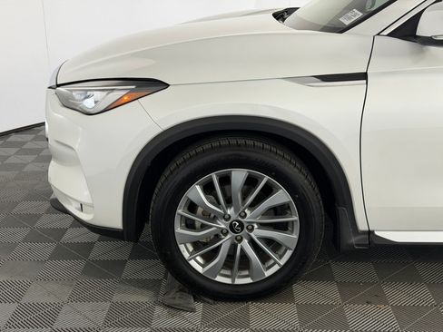 Used 2023 INFINITI QX50 Luxe FWD image 11