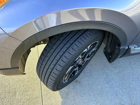 Used 2018 Honda CR-V Touring image 23