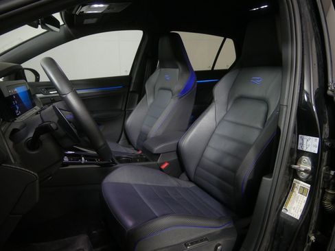 Used 2024 Volkswagen Golf R AWD/4WD image 13