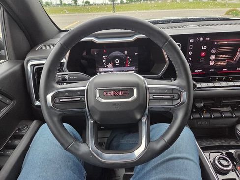Used 2023 GMC Canyon Elevation w/ Convenience Package AWD/4WD image 18