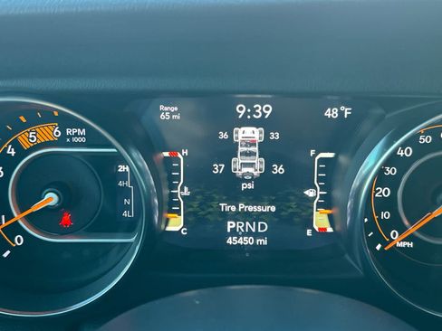 Used 2021 Jeep Wrangler Unlimited Sahara image 22