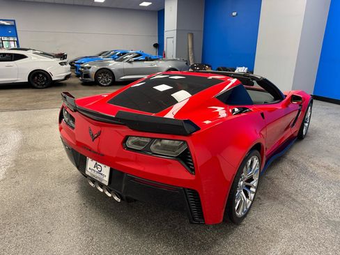 Used 2016 Chevrolet Corvette Z06 w/ 2LZ Preferred Equipment Group RWD image 10