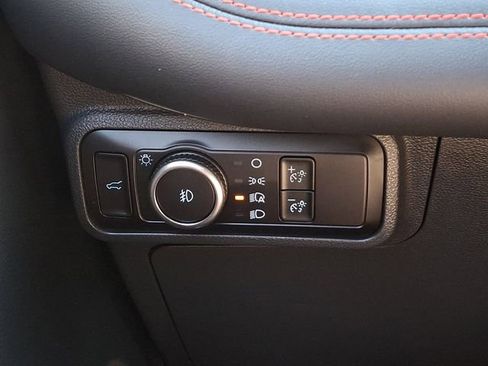 Used 2025 Ford Explorer ST AWD/4WD image 30