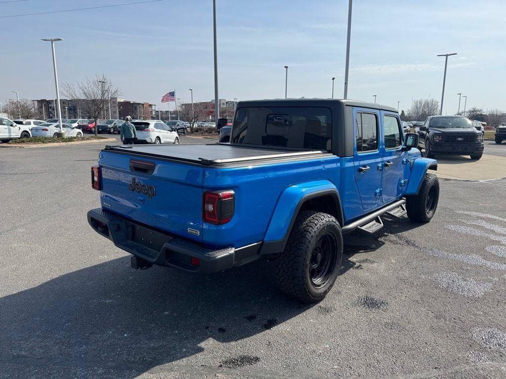 Used 2022 Jeep Gladiator Overland AWD/4WD image 3