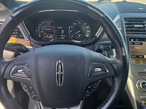 Used 2019 Lincoln MKC Reserve w/ MKC Climate Package AWD/4WD image 12