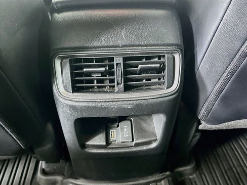 Used 2018 Honda CR-V Touring image 29