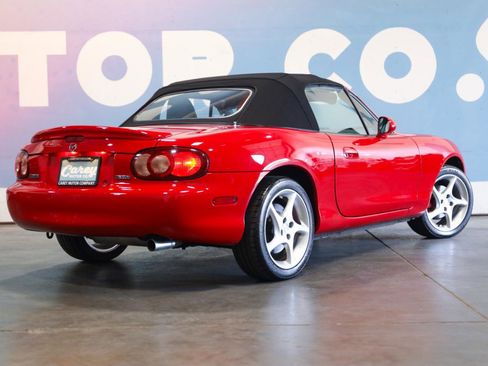 Used 2003 MAZDA MX-5 Miata LS RWD image 36