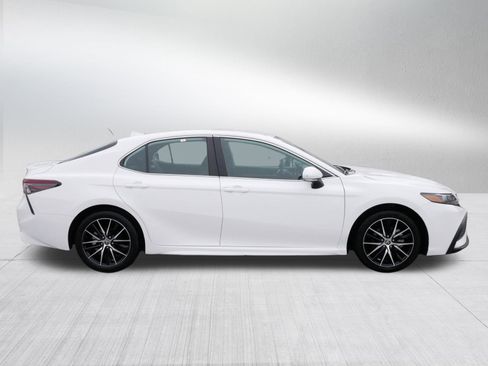 Certified 2024 Toyota Camry SE image 8