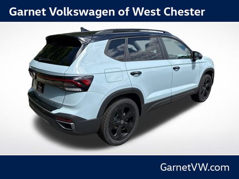 New 2026 Volkswagen Taos SE AWD/4WD image 5